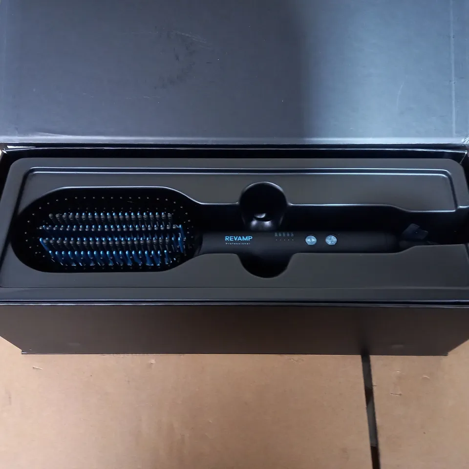 REVAMP, HAIR STRAIGHTENING BRUSH