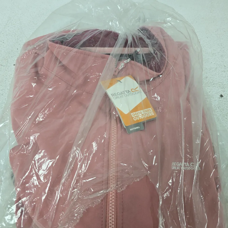REGATTA GREAT OUTDOORS WOMEN'S SOFTSHELL JACKET – DUSTY ROSE, UK 24