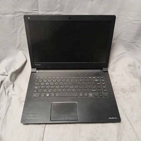 TOSHIBA SATELLITE PRO R40C LAPTOP 