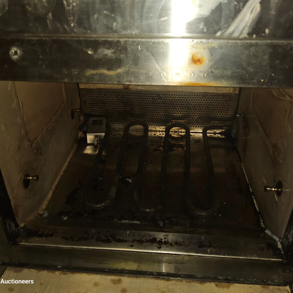 MENUMASTER COMMERCIAL MICROWAVE 