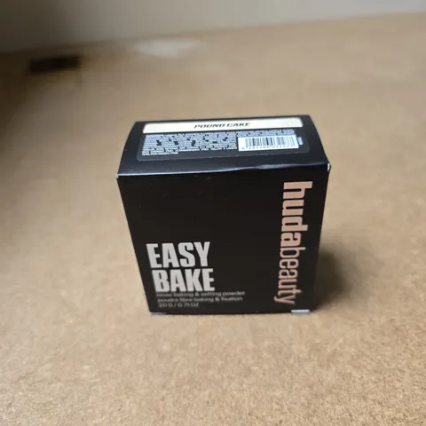 HUDA BEAUTY EASY BAKE LOOSE SETTING POWDER β POUND CAKE
