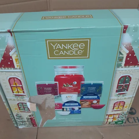 BOXED YANKEE CANDLE CHRISTMAS SET