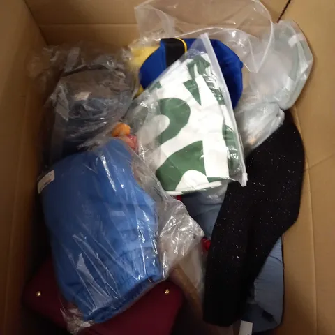 BOX OF APPROX 35 ASSORTED CLOTHING ITEMS TO INCLUDE - DRESSES, T-SHIRTS AND TROUSERS