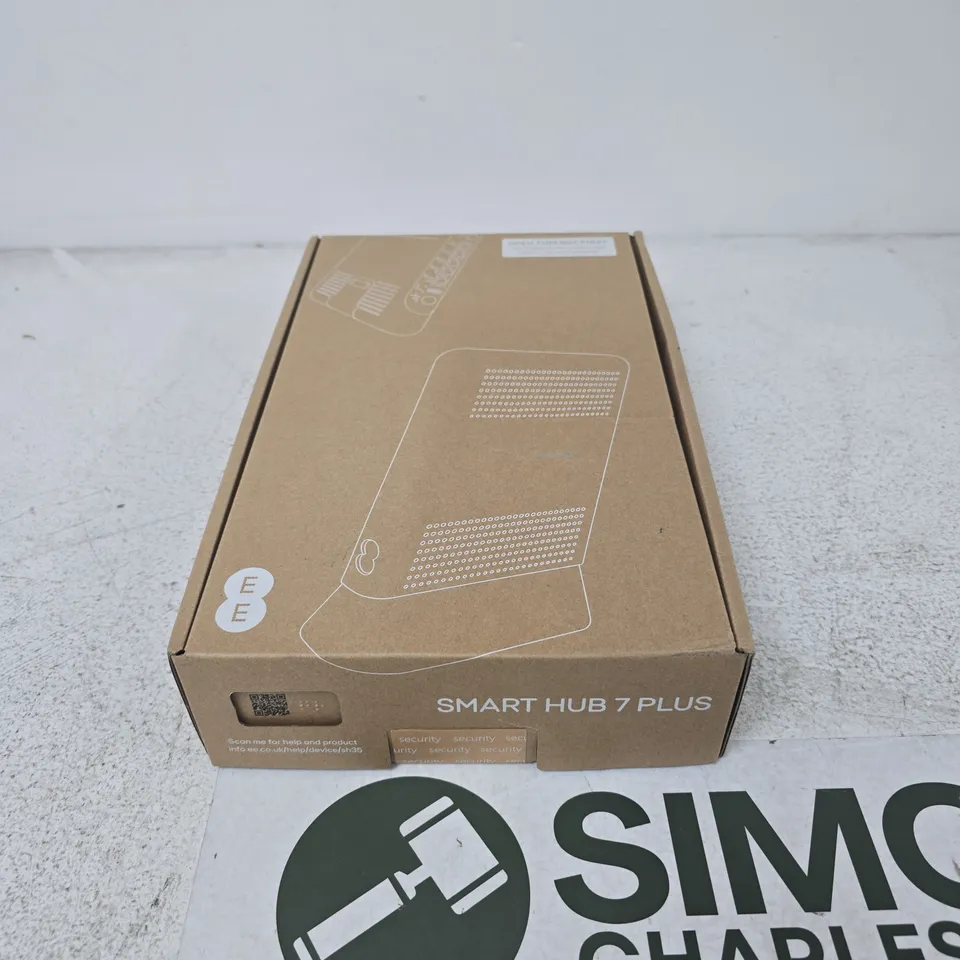 BOXED EE SMART HUB 7 PLUS