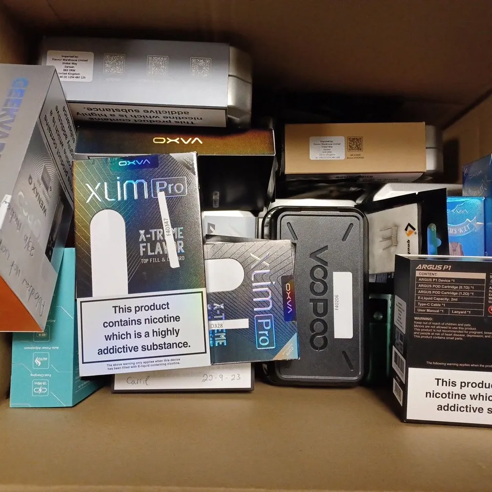 APPROXIMATELY 20 BOXED E-CIGARETTES TO INCLUDE ARGUS PRO , GEEKVAPE H45 CLASSIC  , OXVA XLIM PRO , ETC 