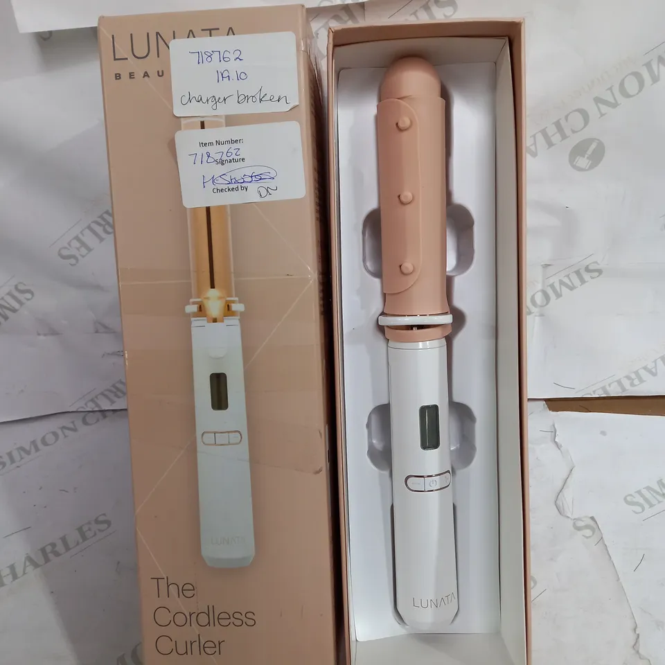LUNATA CORDLESS CONVERTIBLE CURLING WAND WITH BAG