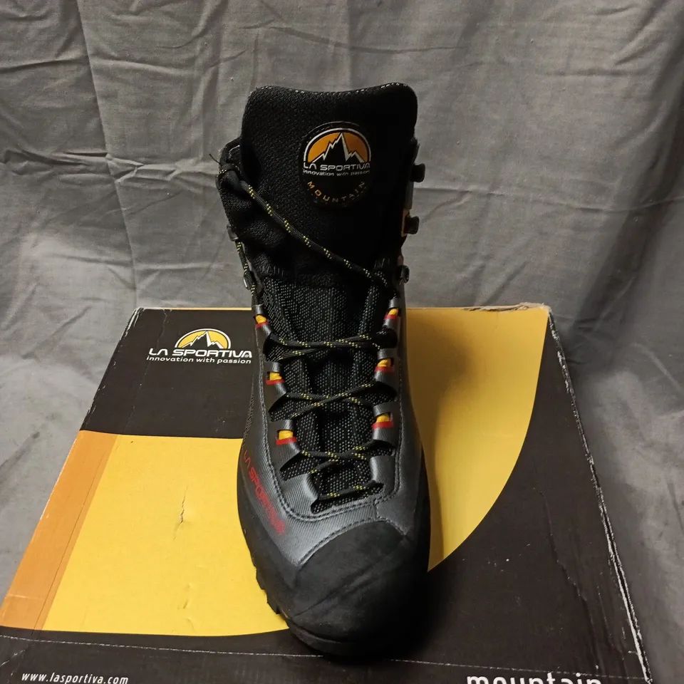 LA SPORTIVA MOUNTAIN HIKING BOOTS – BLACK/YELLOW/RED TRIM SIZE 9.5 BOXED