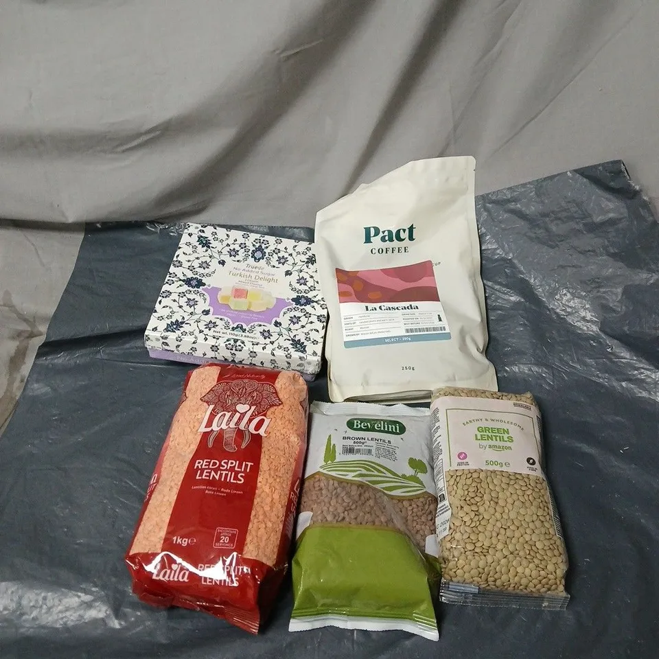 APPROXIMATELY 7 ASSORTED FOOD AND DRINK ITEMS TO INCLUDE PACT COFFEE, LENTILS, TURKISH DELIGHT ETC