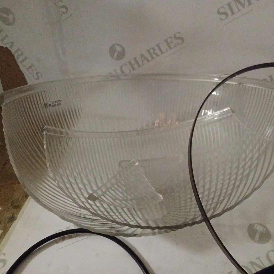 GLASS LIGHT SHADE
