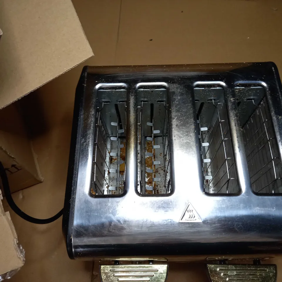 SWAN GATSBY BLACK AND GOLD 4-SLICE TOASTER