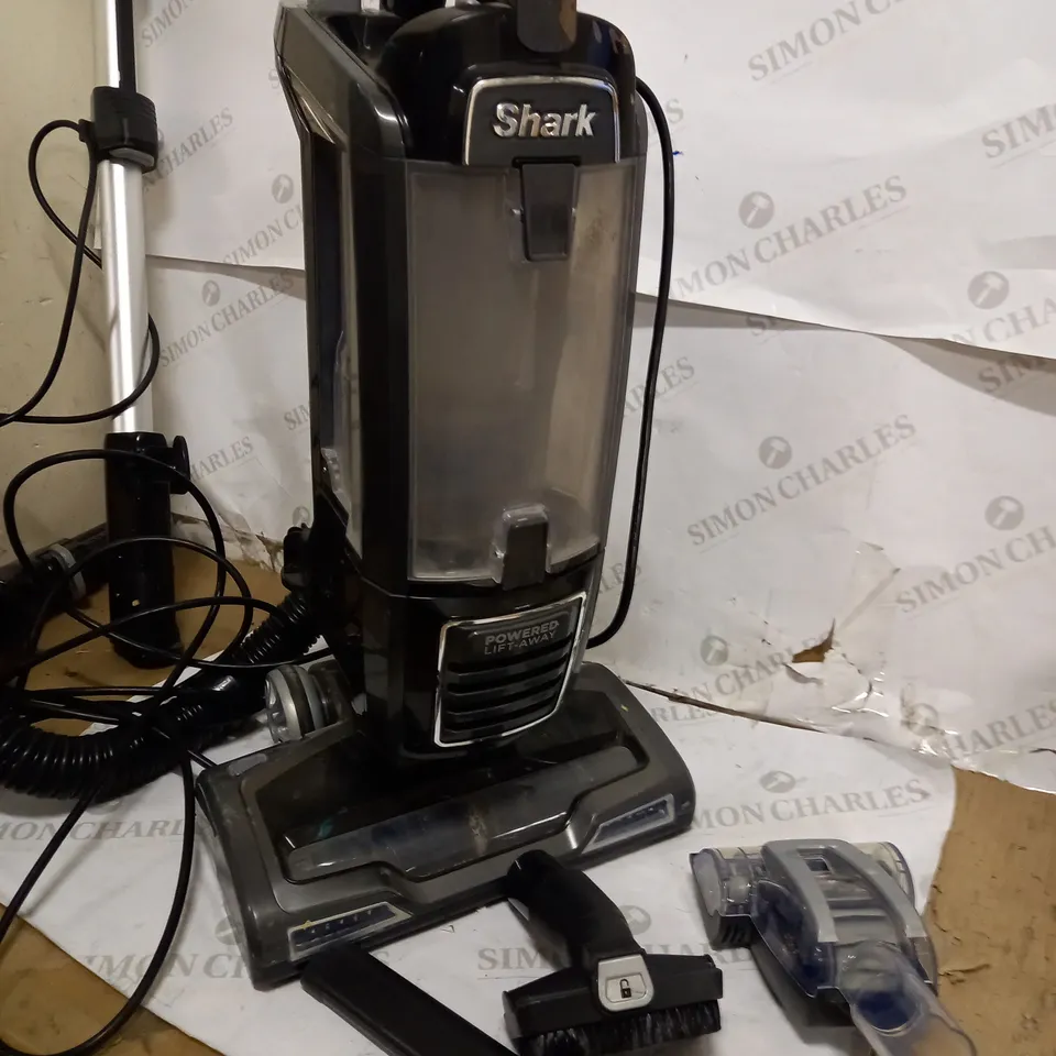 SHARK NV620UKT UPRIGHT CORDED VACUUM CLEANER HOOVER WITH ATTACHMENTS 