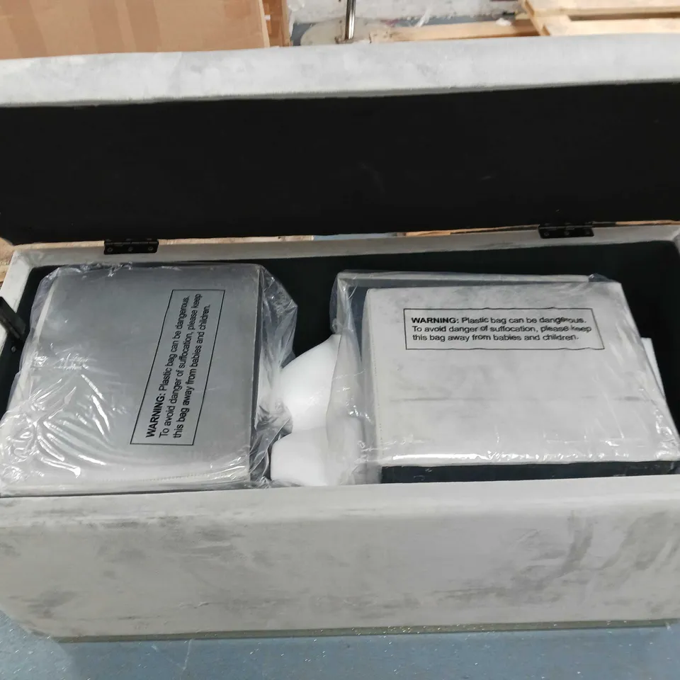 ALISON CORK VELVET STORAGE GREY WITH TWO STOOLS