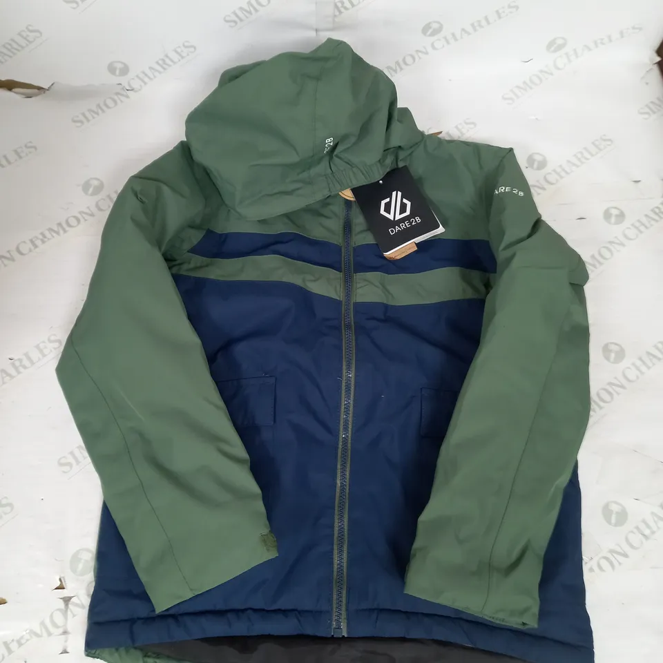 DARE2B REMARKABLE 2 JACKET IN DUCK GREEN AND BLUE SIZE 9-10 YRS