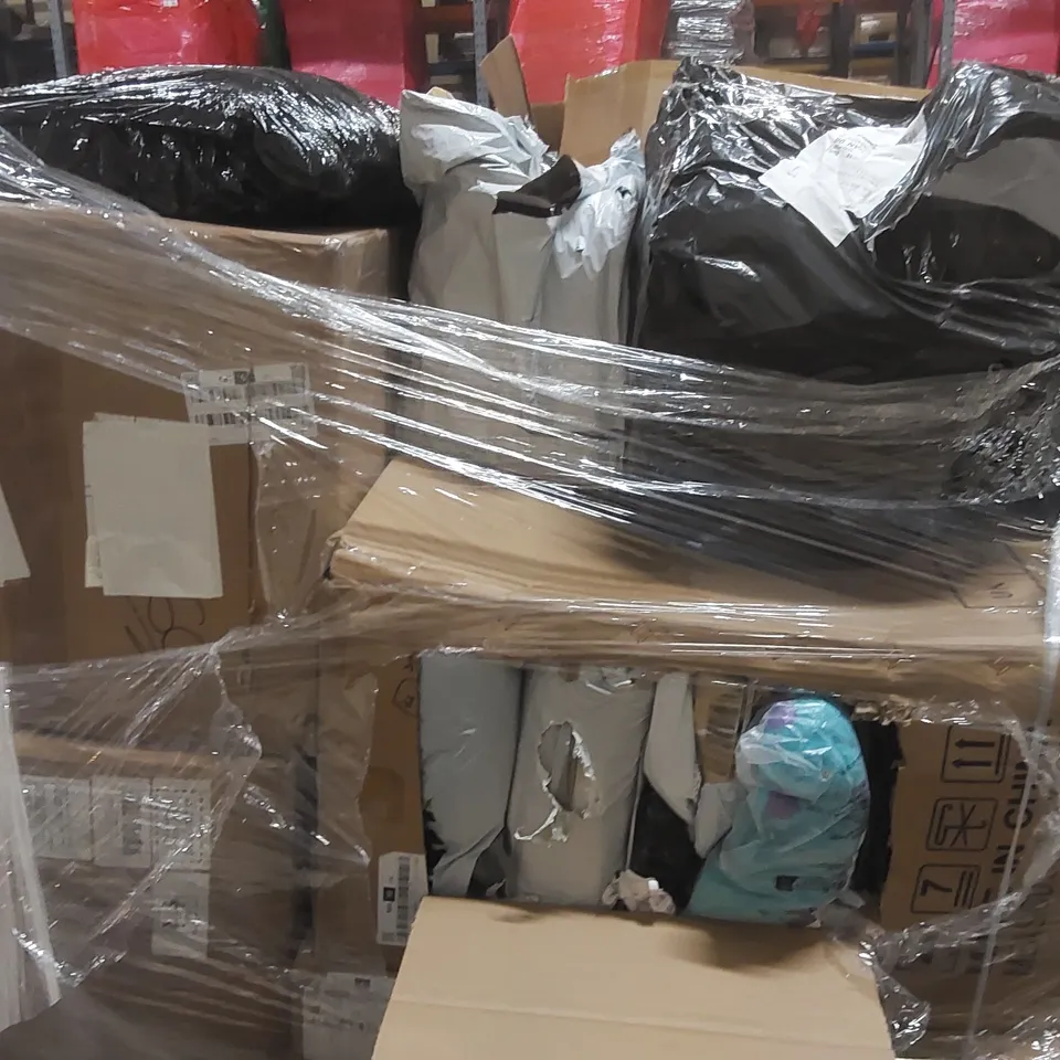 PALLET OF ASSORTED ITEMS INCLUDING: CHAIR, FENCE, FARMHOUSE TABLE ECT