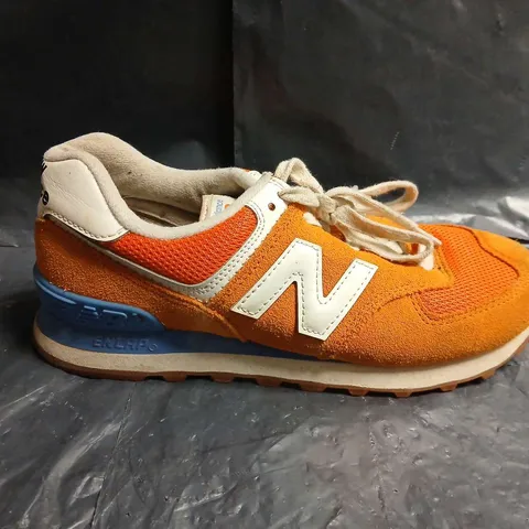 NEW BALANCE ORANGE SNEAKERS -UK SIZE UNSPECIFIED 
