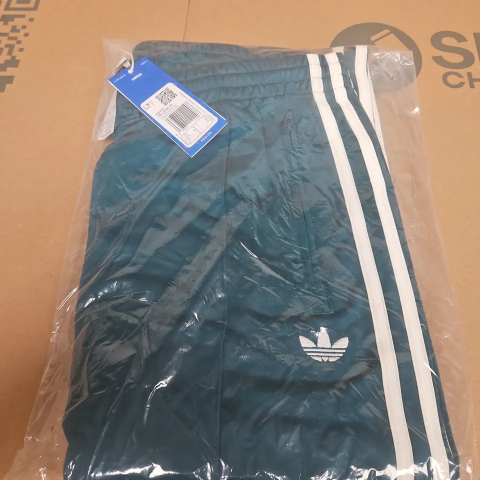 ADIDAS LOOSE GREEN JOGGERS SIZE M