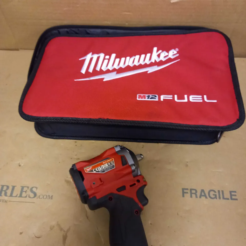 MILWAUKEE M12FIW38-202B 3/8" IMPACT WRENCH