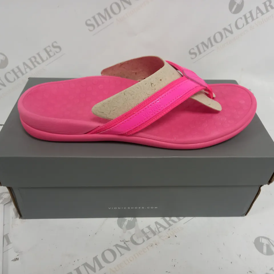 VIONIC TIDE SANDALS SIZE 6