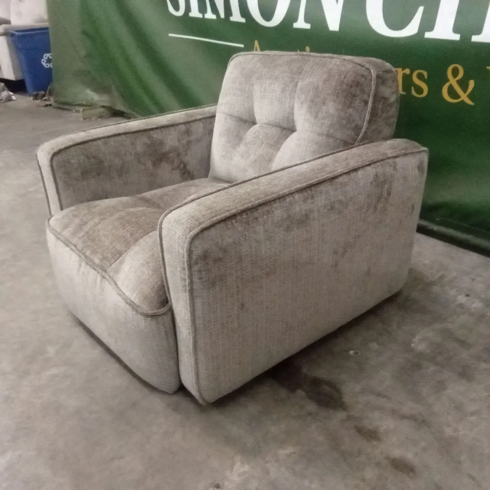 QUALITY DESIGNER ITALIAN MADE GRAVINA FABRIC UPHOLSTERED ARMCHAIR
