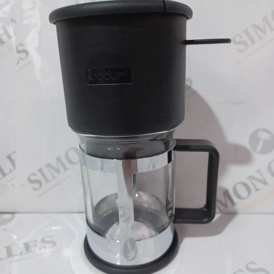 BOXED BODUM CAFÉ SOLO ONE CUP BREWER