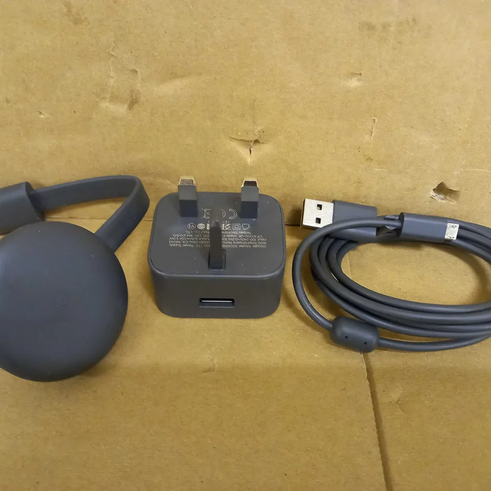 GOOGLE CHROMECAST