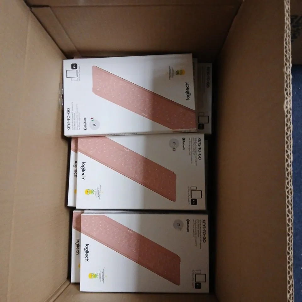 BOX OF APPROXIMATELY 20 LOGITECH KEYS TO GO 