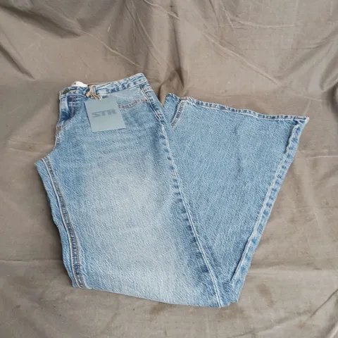 STR TEEN BOOTCUT JEANS IN BLUE DENIM SIZE 10