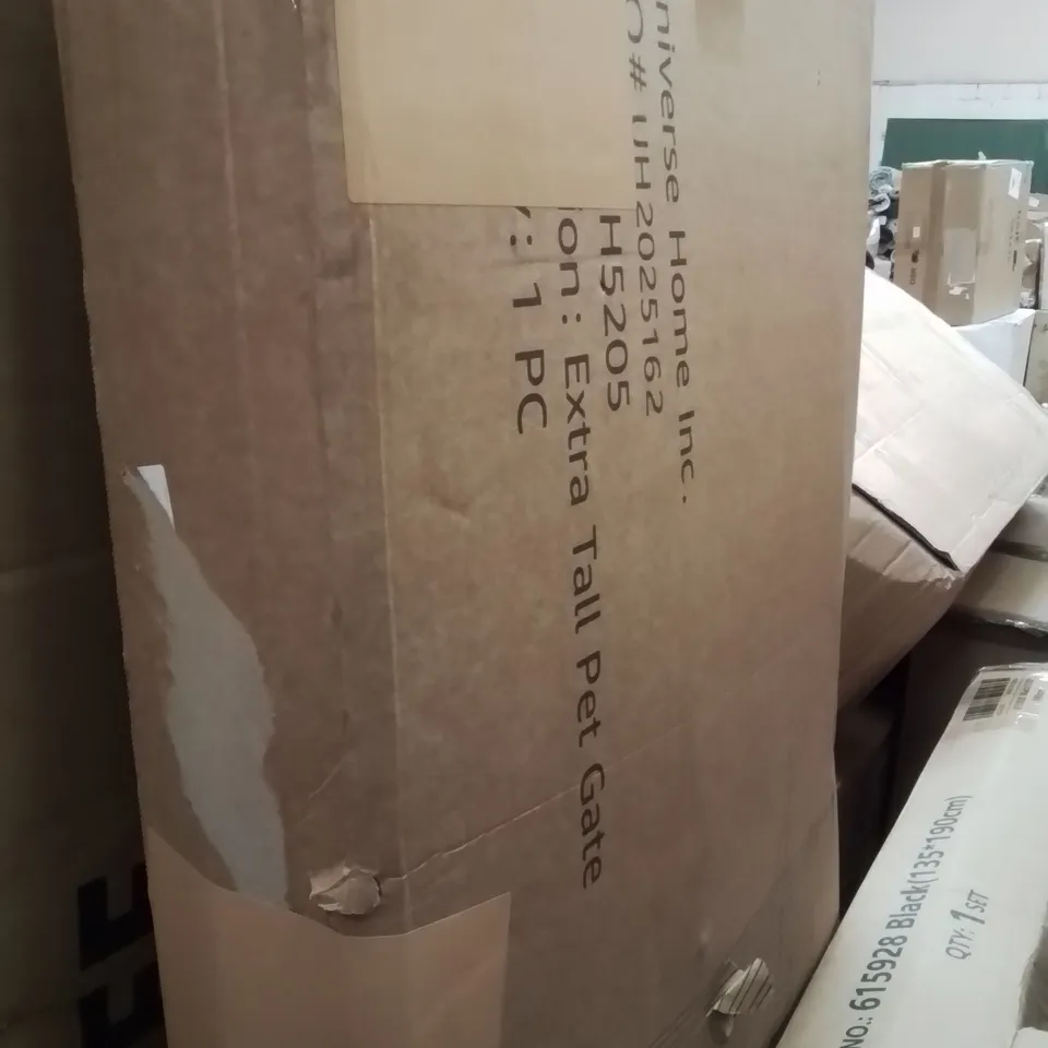 BOXED EXTRA TALL PET GATE