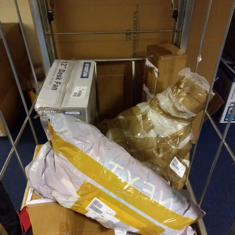 APPROXIMATELY 10 ASSORTED HOUSEHOLD PRODUCTS TO CONTAIN CORDLESS GRASS CUTTER, LAMPS, DECORATIVE FLOWER LIGHTS ETC - COLLECTION ONLY  