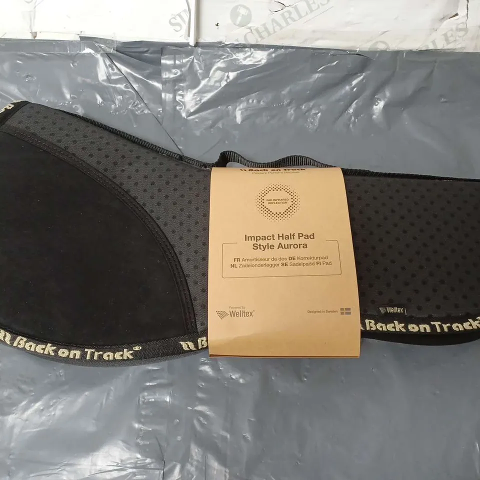 BACK ON TRACK AURORA IMPACT HALF PAD