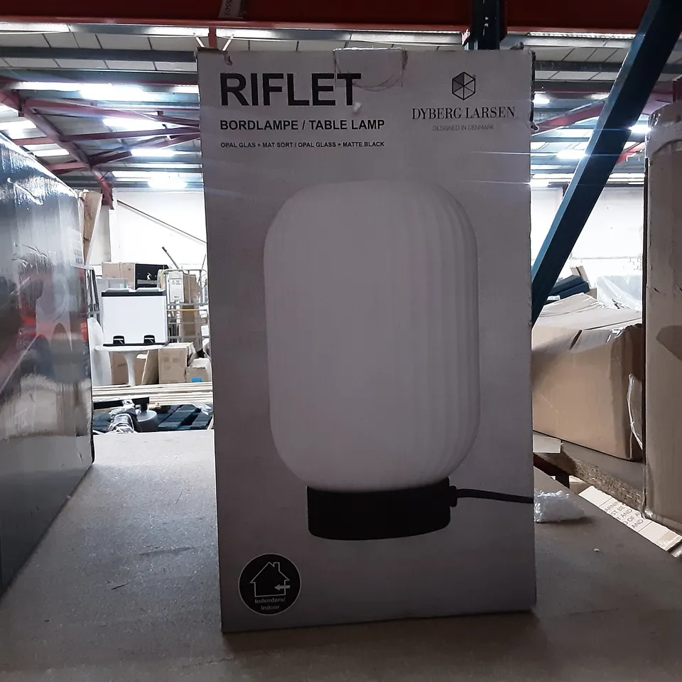BOXED RIFLET TABLE LAMP- OPAL GLASS + MATT BLACK