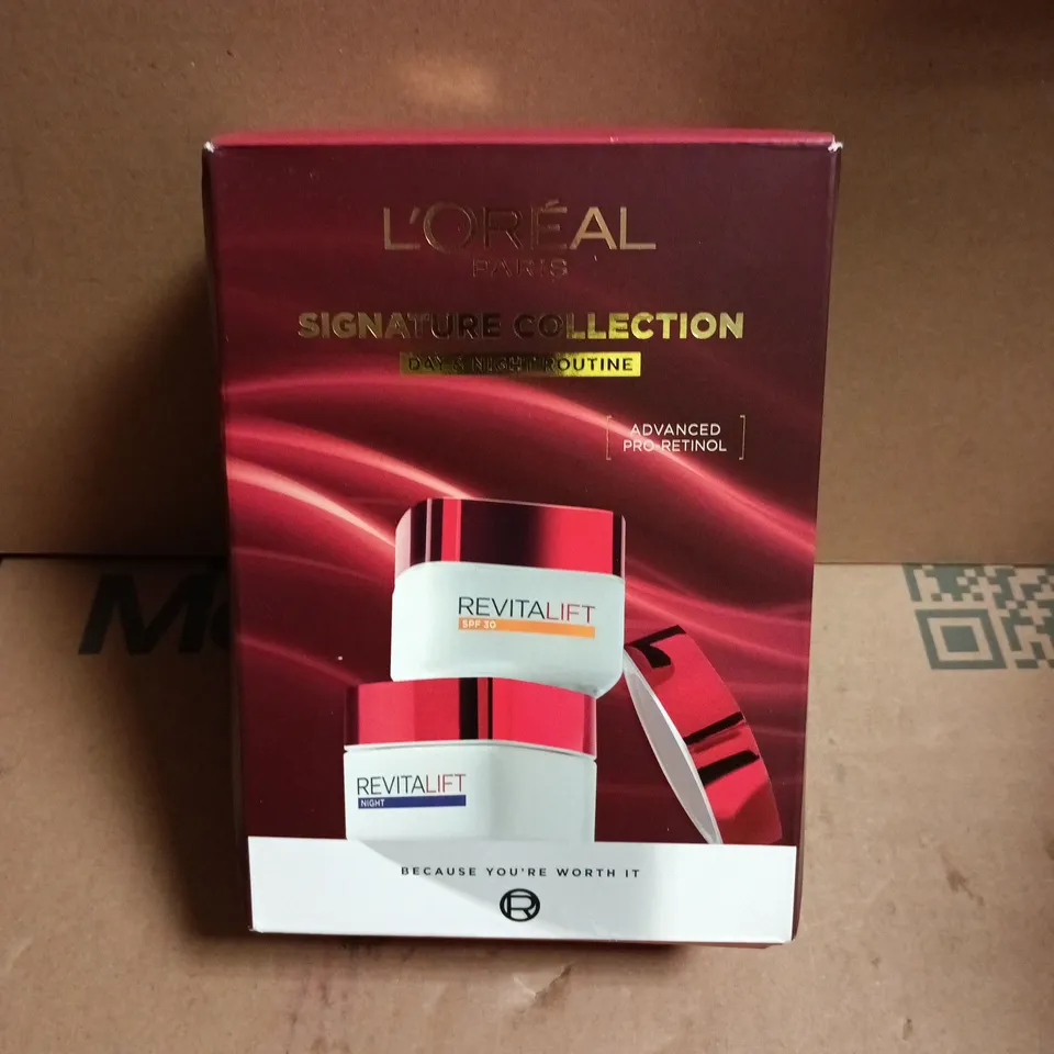 L’ORÉAL PARIS SIGNATURE COLLECTION REVITALIFT DAY & NIGHT ROUTINE (BOXED)