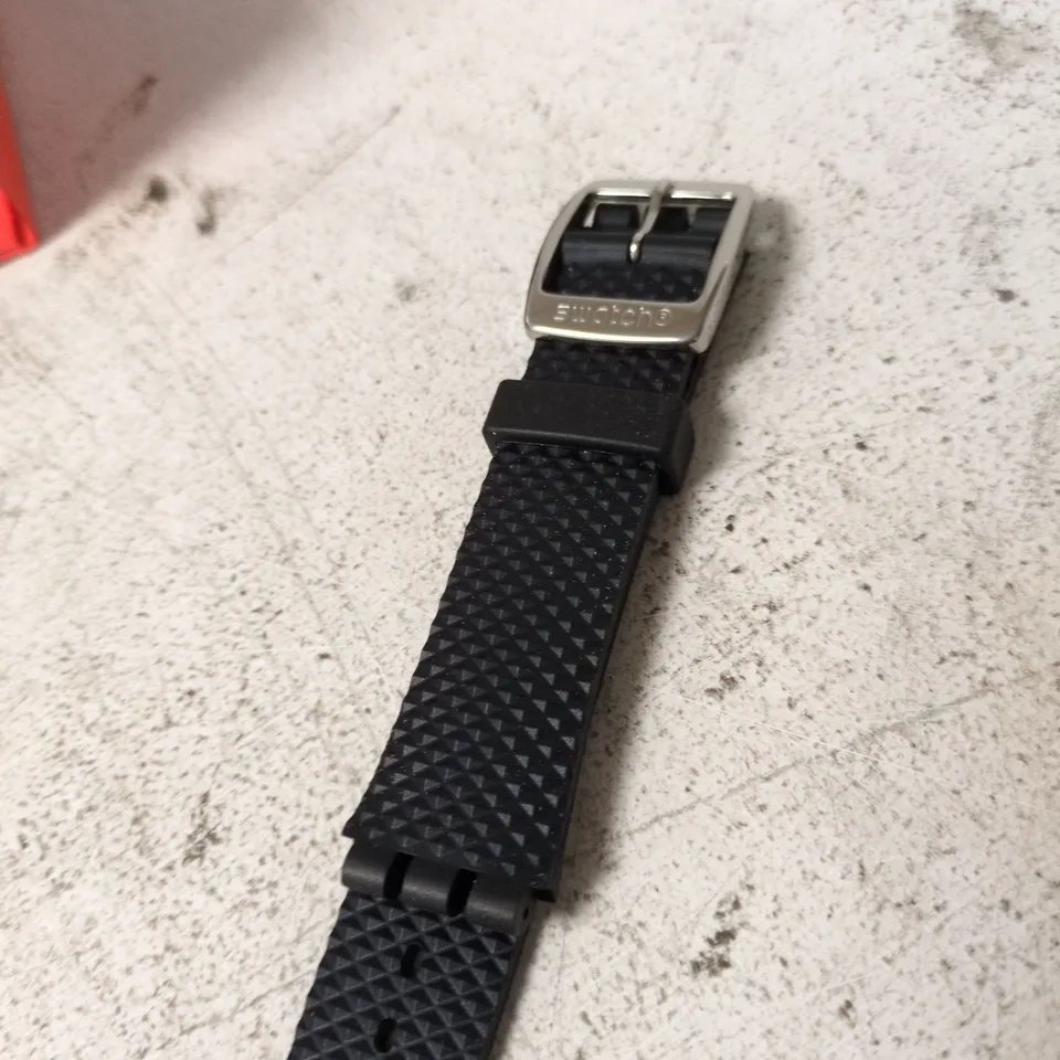SWATCH WATCH STRAP – RED PRESENTATION BOX WITH BLACK TEXTURED STRAP