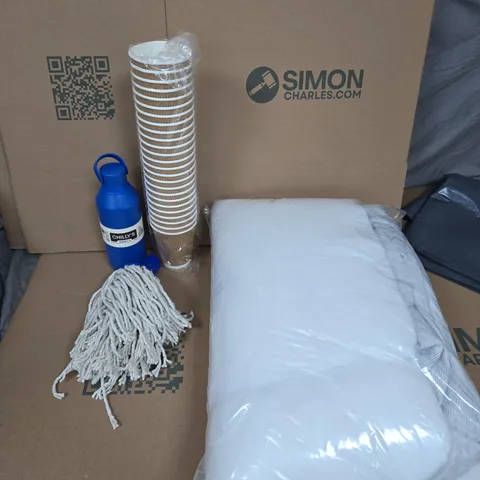 BOX OF APPROXIMATELY 15 ASSORTED HOUSEHOLD ITEMS TO INCLUDE PAPER CUPS, REPLACEMENT MOP HEAD AND A DRINKS BOTTLE