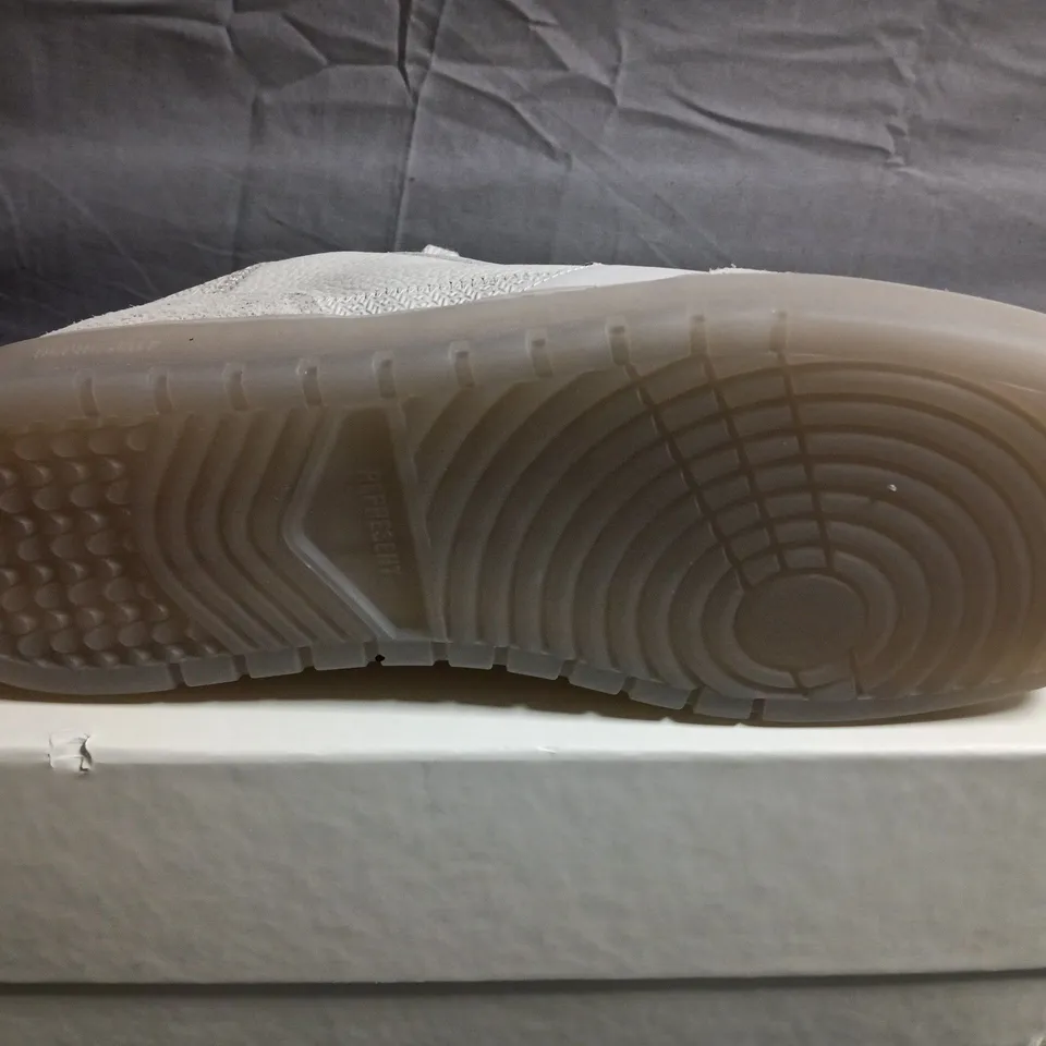 BOXED PAIR OF REPRESENT TRAINERS – UK SIZE 11