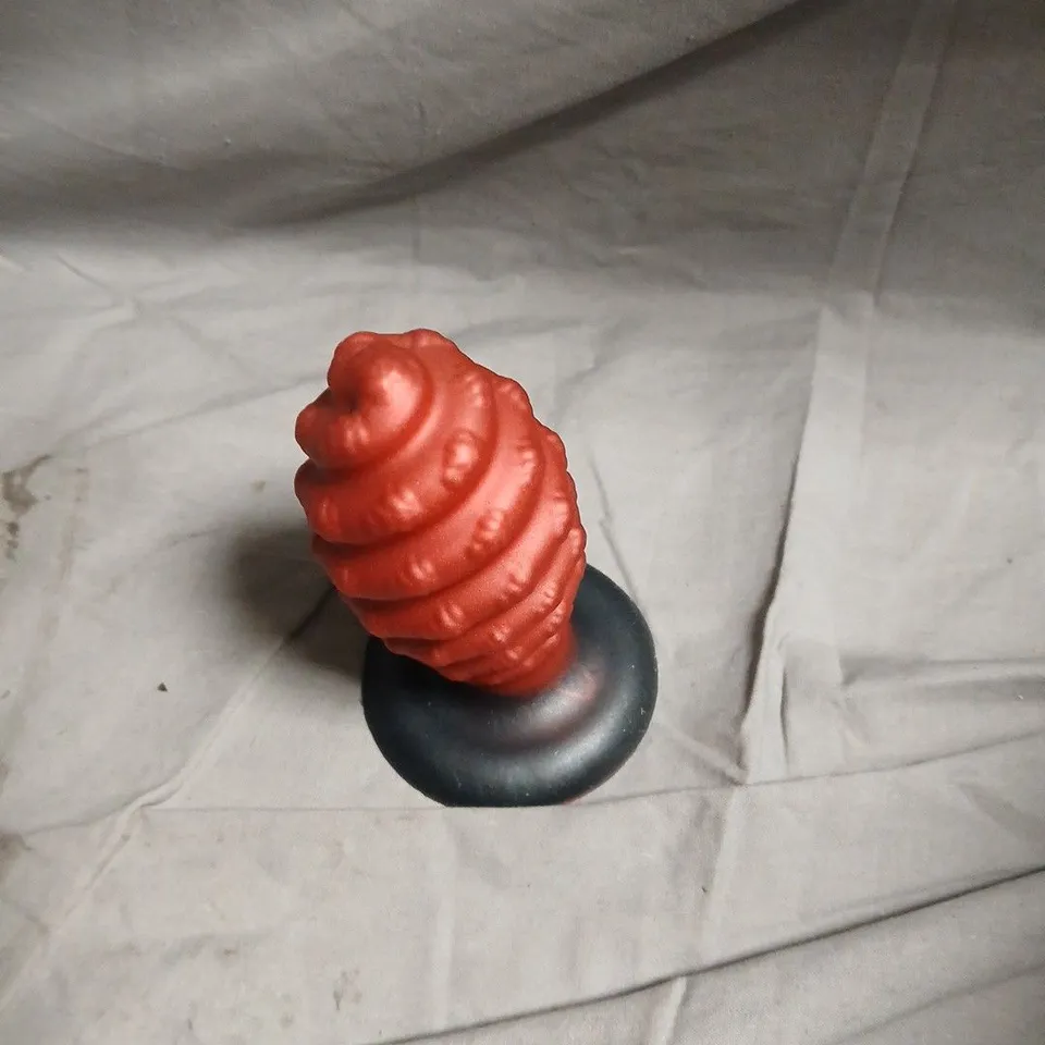 SILICONE 4" BUTT PLUG WITH SUCTION CUP 