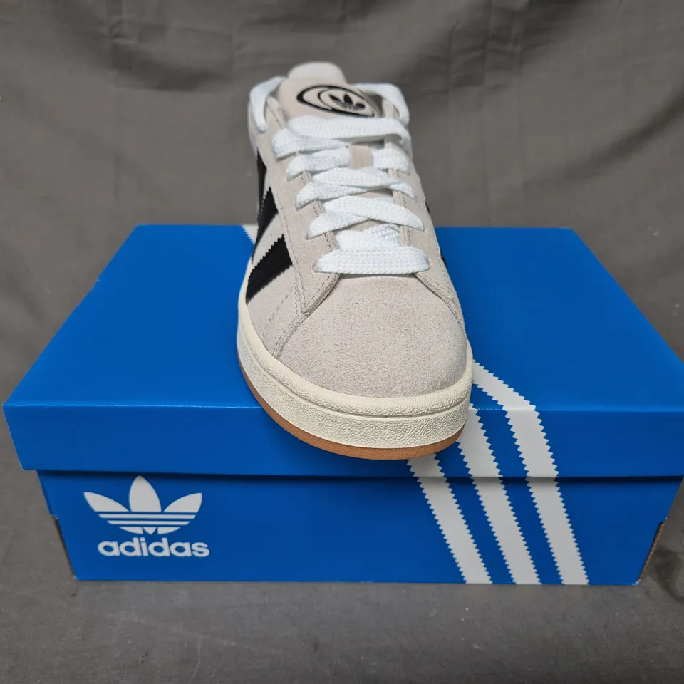 BOXED PAIR OF ADIDAS CAMPUS 00S WOMEN'S SHOES IN STONE/BLACK UK SIZE 7