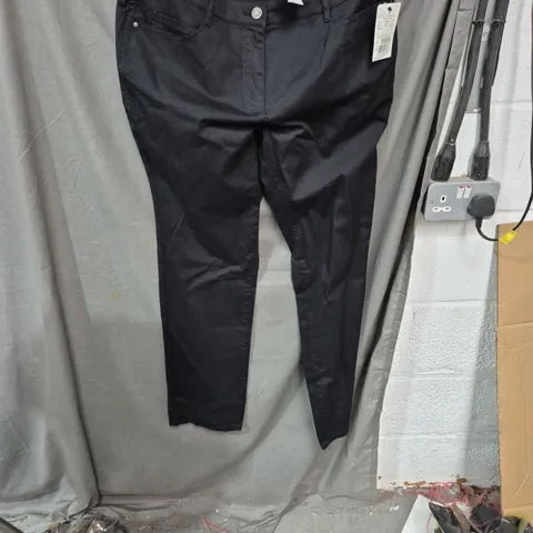 LEBEK BARBARA LEBEK WOMEN'S BLACK TROUSERS – UK 18