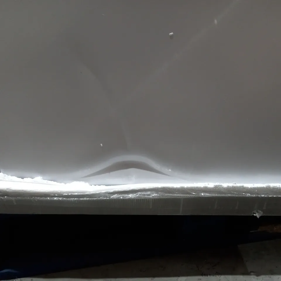 RUSSELL HOBBS RHCF418 LARGE WHITE 418L CHEST FREEZER - COLLECTION ONLY 