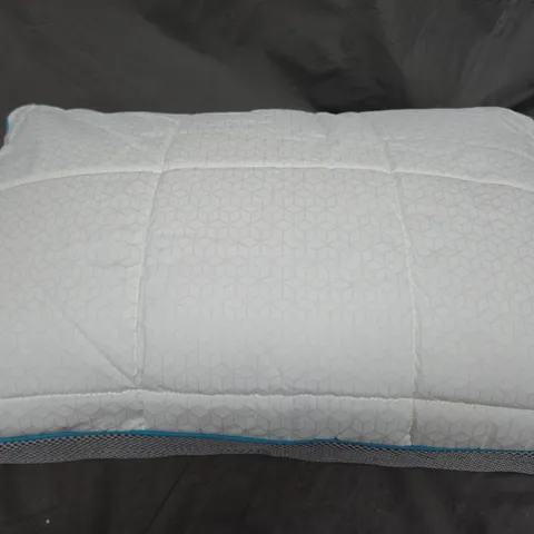 SIMBA WHITE HYBRID PILLOW 