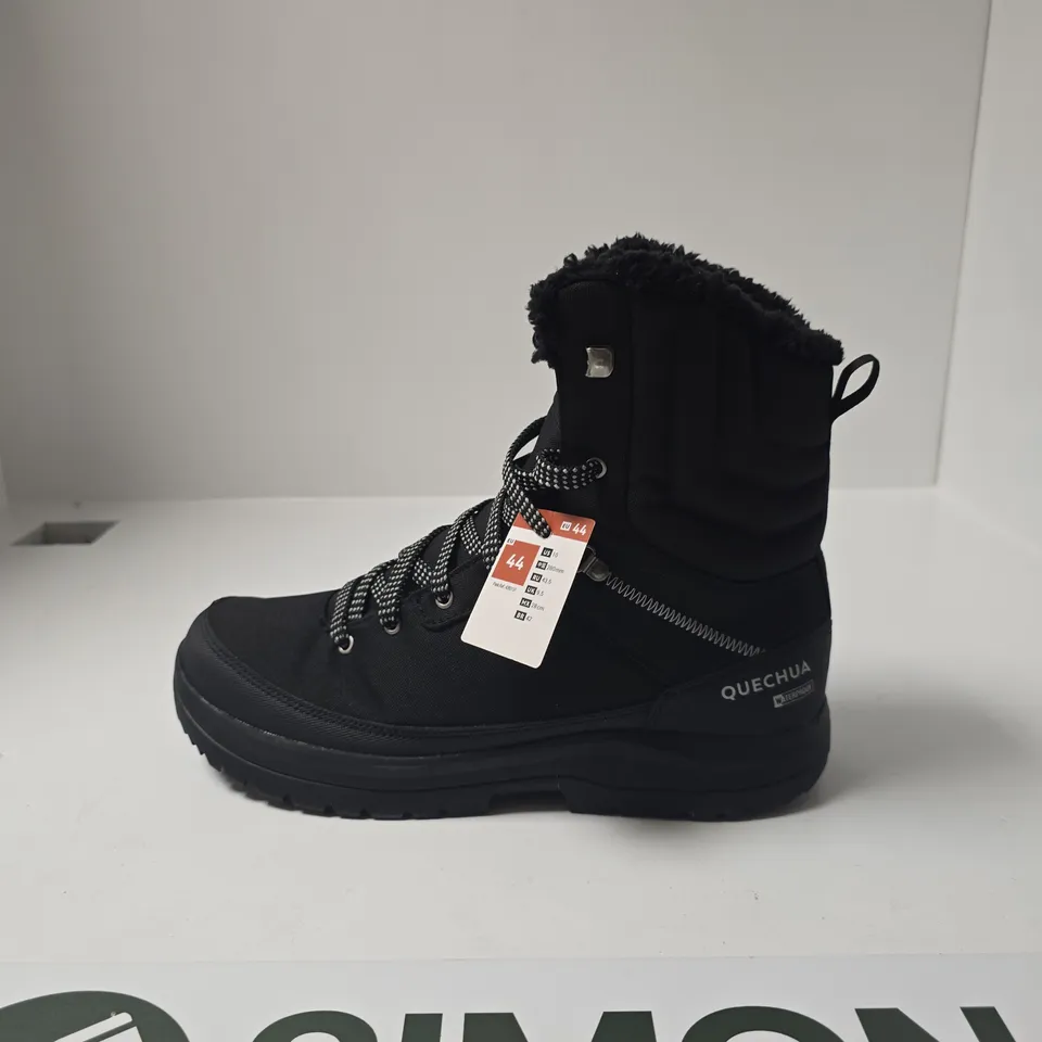 QUECHUA BLACK FUR-LINED WINTER BOOTS, UK9 (EU44)