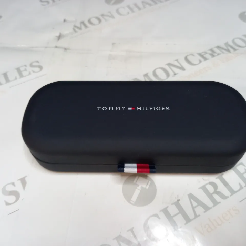 TOMMY HILFIGER MENS OPTHTALMIC GLASSES