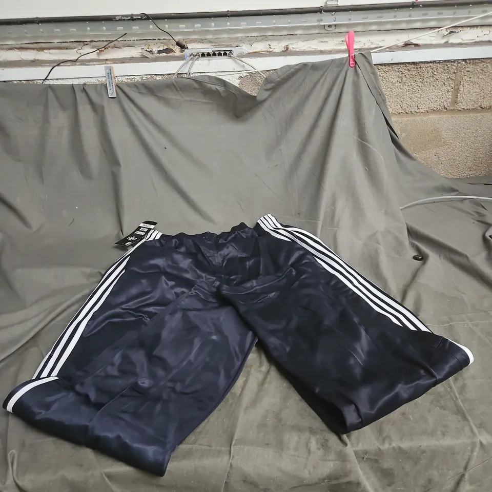 DOUBLE HELIX CLOTHING NAVY TRACK PANTS – SIZE L