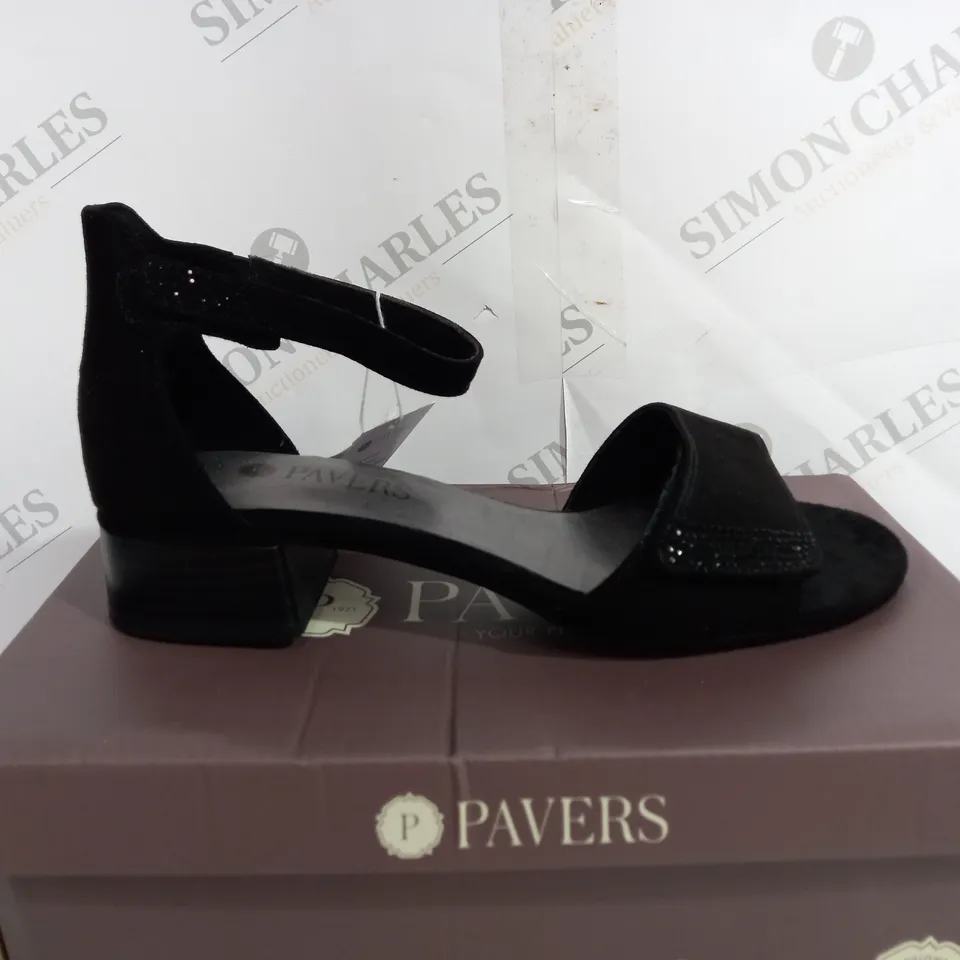 BOXED PAVERS OPEN TOE PLATFORM SHOES JANSP37007 - SIZE 7