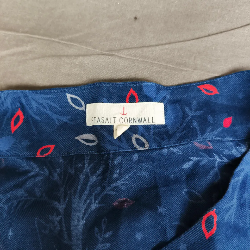 SEASALT CORNWALL WOMEN'S BLUE LEAF-PRINT TOP SIZE 16