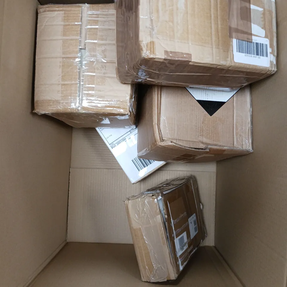 APPROXIMATELY 7 ASSORTED HOUSEHOLD PRODUCTS TO INCLUDE SOLAR LIGHTS, TILI FACE MASK, WET & FORGET ALGAE REMOVER ETC