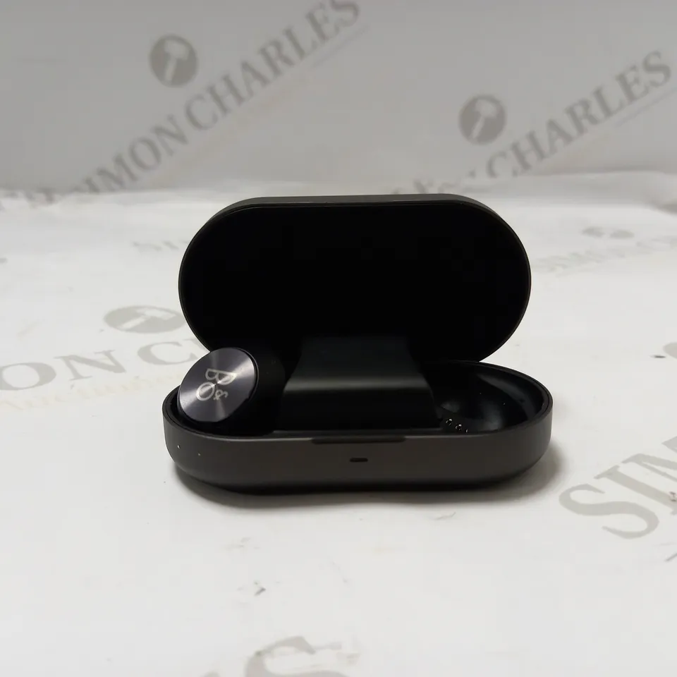 BANG & OLUFSEN BEOPLAY EQ WIRELESS BLUETOOTH EARPHONES