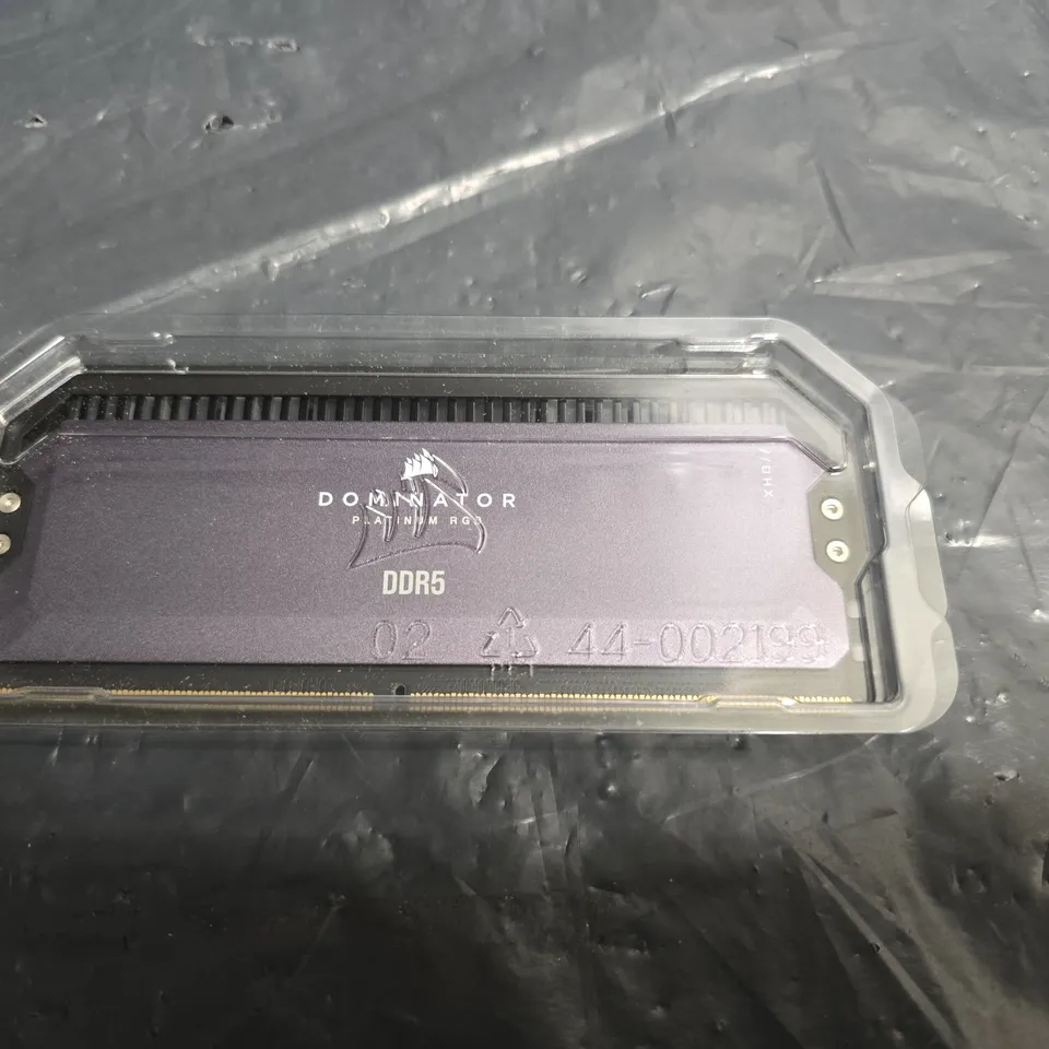 CORSAIR DOMINATOR PLATINUM RGB DDR5 RAM 32GB (2X16GB) 6000MHZ – IN ANTISTATIC PACKAGING