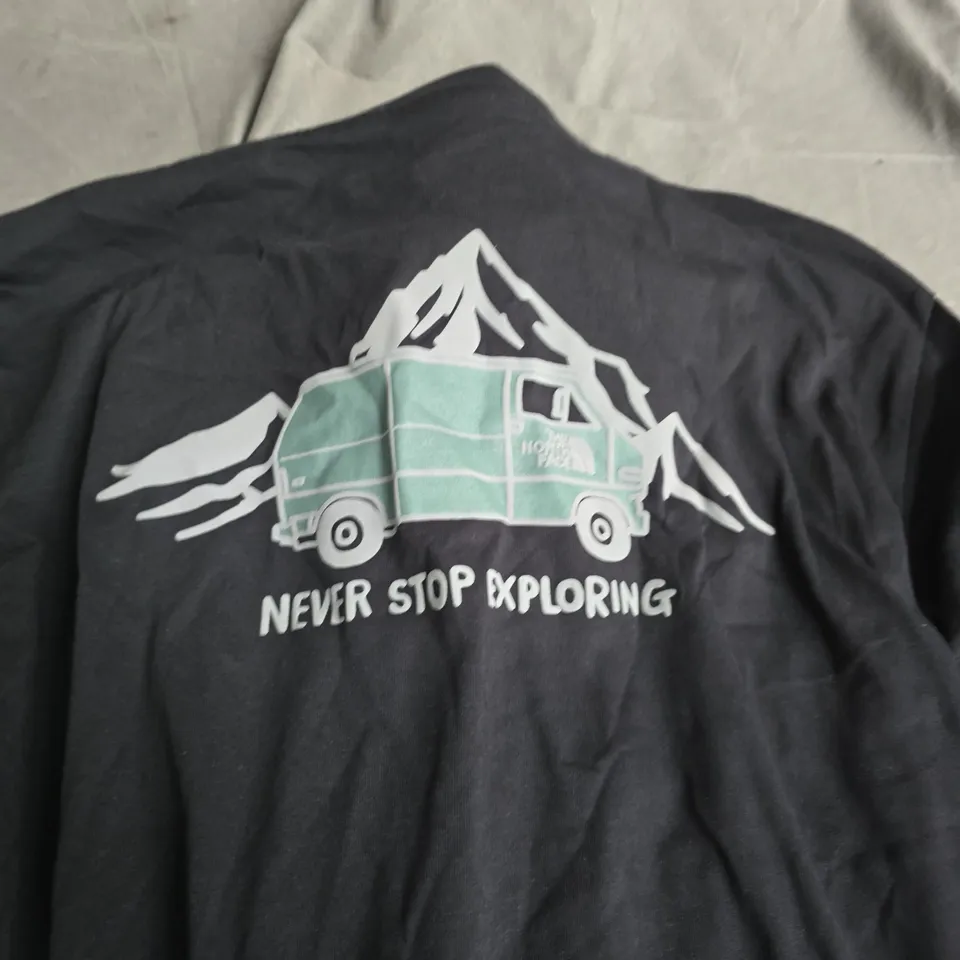 THE NORTH FACE NEVER STOP EXPLORING OUTDOOR GRAPHIC TEE – BLACK, MEN'S MEDIUM