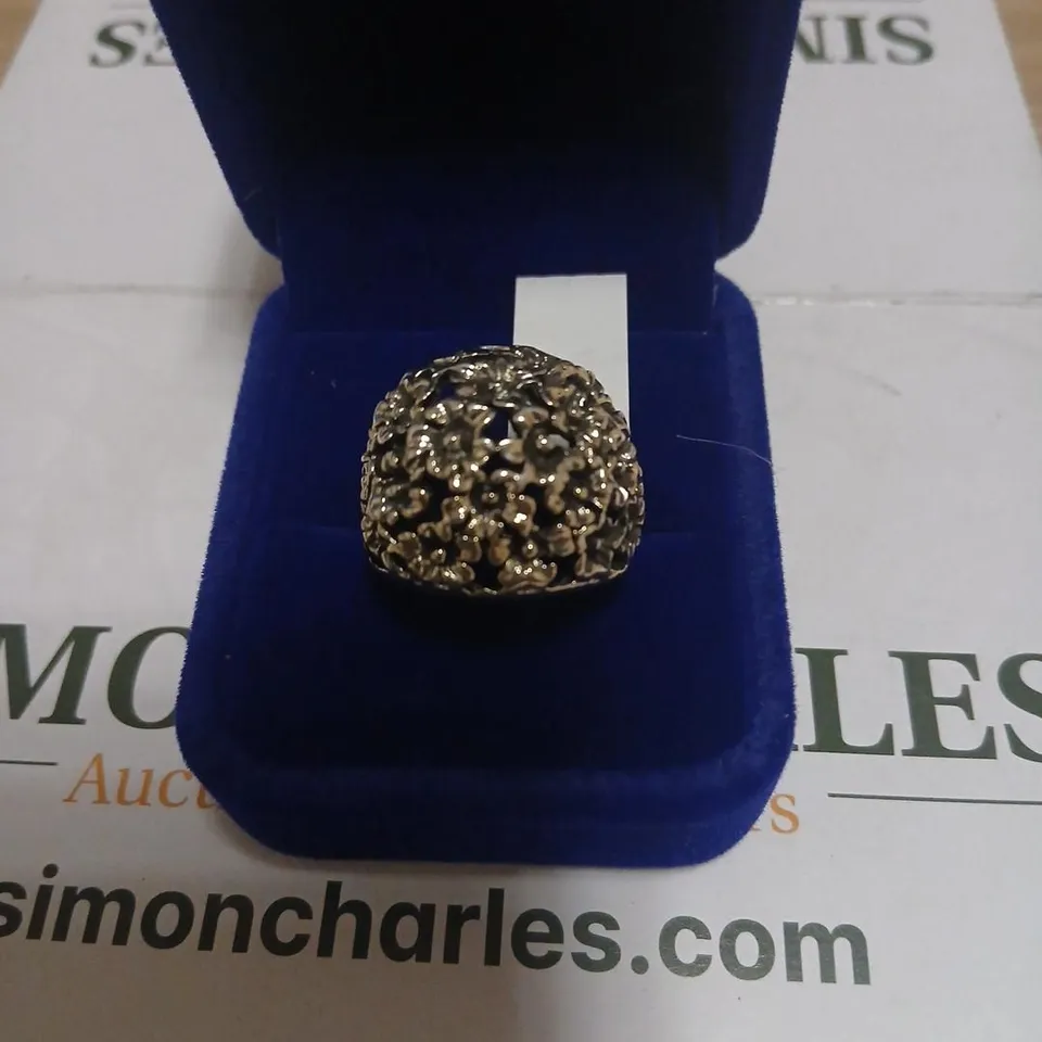 SILVER-TONE CLUSTER RING  